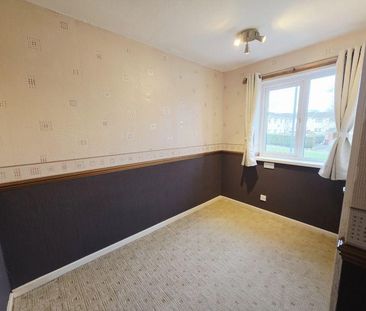 4 bedroom end of terrace house to rent - Photo 6