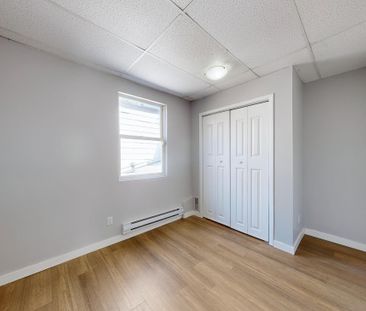 For Lease - 12 Wesleyan Street Unit# 6, Halton Hills, Ontario - Photo 1