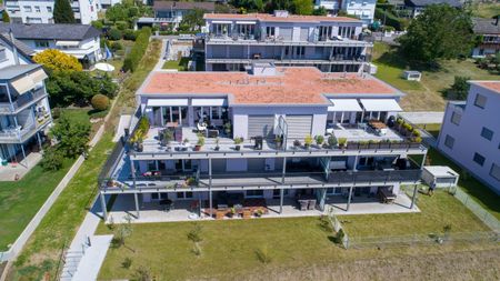 Moderne 3.5 Zimmerwohnung mit fantastischer Weitsicht - Photo 3