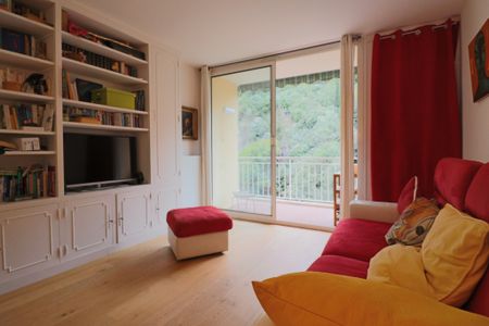 Lumineux et traversant, avec terrasses , en dernier étage - Photo 3