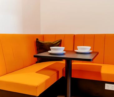 Cosy 2 Bed Apartment - Photo 3