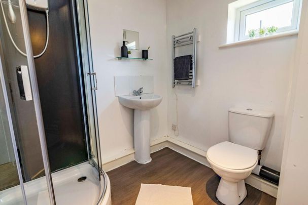 1 bedroom house of multiple occupation to rent - Photo 1