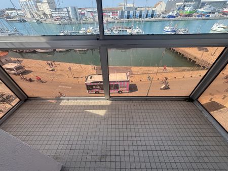 Location Appartement 3 pièces 60m² LES SABLES D OLONNE 85100 - Photo 3