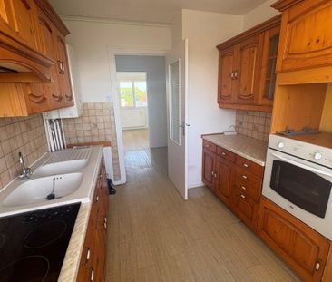 Location Appartement 3 pièces 69m² DECINES CHARPIEU 69150 - Photo 6