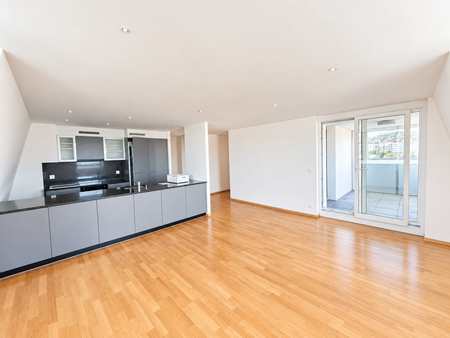 4.5 Zimmer, 91 m², 7. Stock - Photo 3