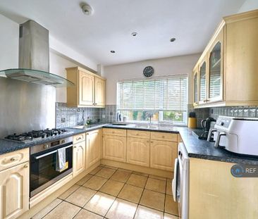 1 bedroom in a house share to rent - Photo 6