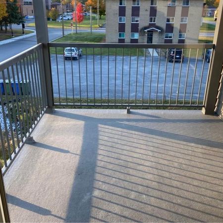 Logement 5 1/2 neuf - Photo 4