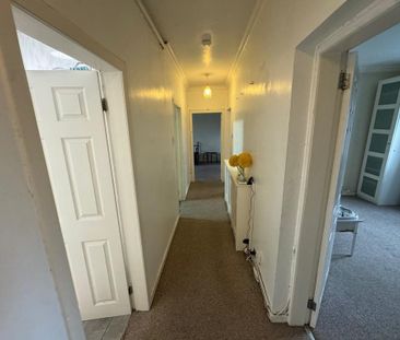 3 bedroom apartment to rent - Photo 4