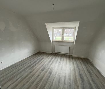 Zentrale Dachgeschosswohnung in Krefeld! - Photo 6