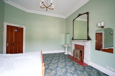 23 Bryansford Road, Newcastle, BT33 0HJ - Photo 4