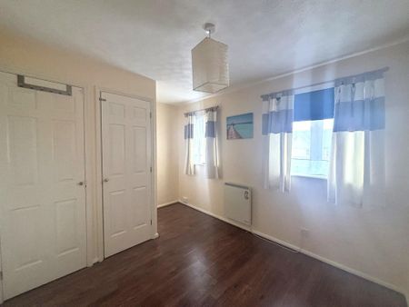 2 bedroom terraced house to rent - Photo 3