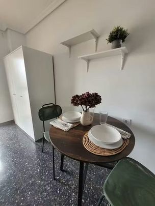 Carrer de Juan de Garay, Valencia, Valencian Community 46017 - Photo 1