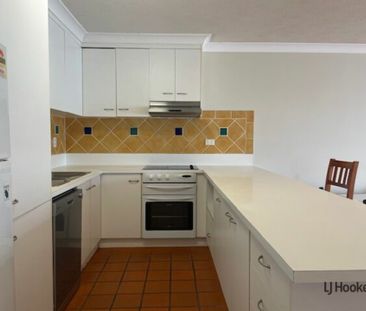 Spacious 2-Bed Apartment Offering the Ultimate Coastal Lifestyle - Photo 6