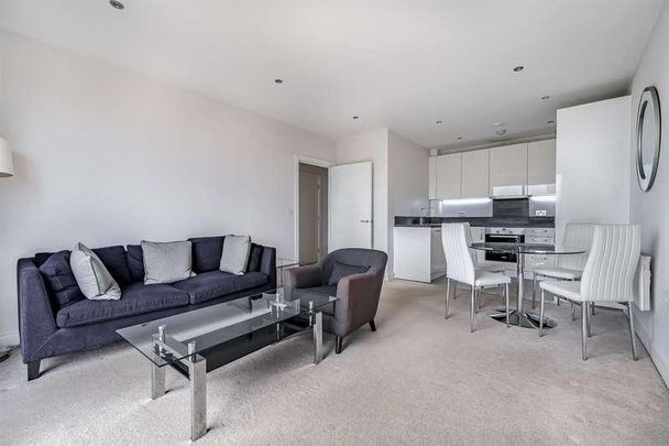 Harlequin House, Padworth Avenue, Reading, RG2 - Photo 1