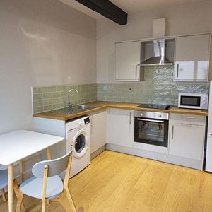 Studio to rent - Photo 2