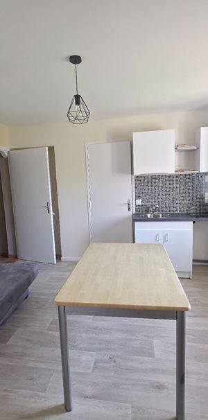 Location Appartement 2 pièces 25m² - Photo 1