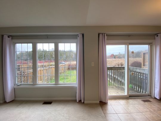 For Lease - 253 Weldon Road, Whitchurch-Stouffville, Ontario - Photo 1