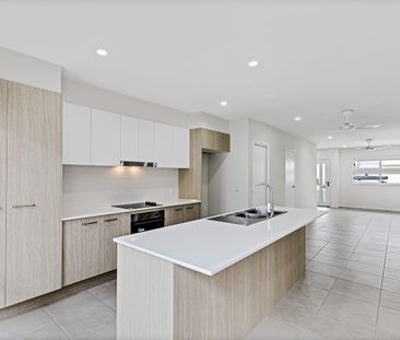 Stunning Terrace Home - Photo 5