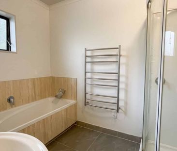 11 Hobart Drive, Spotswood - Photo 4