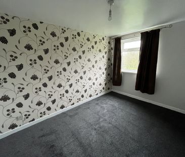 21 Regis Court, Hull - Photo 2