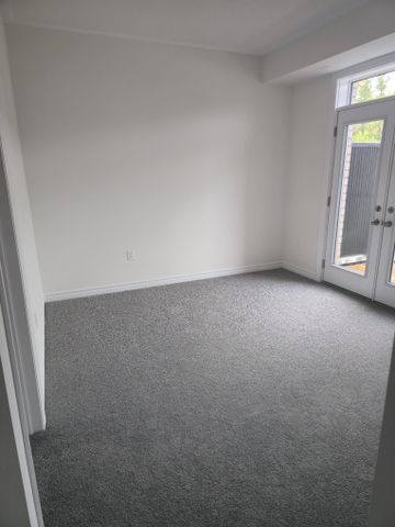 For Lease - 184 Petch Avenue, Caledon, Ontario - Photo 4