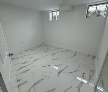 For Lease - 29 PADDINGTON Grove Unit# Lower, Barrie, Ontario - Photo 5