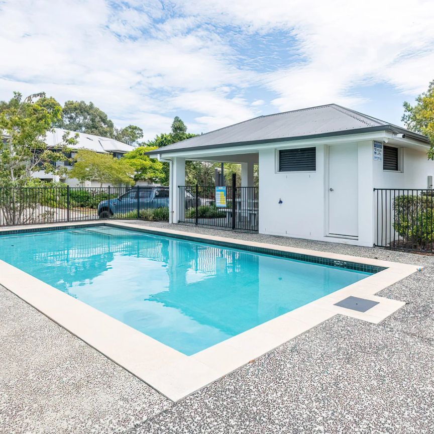 Cosy Townhouse in North Lakes - Photo 1