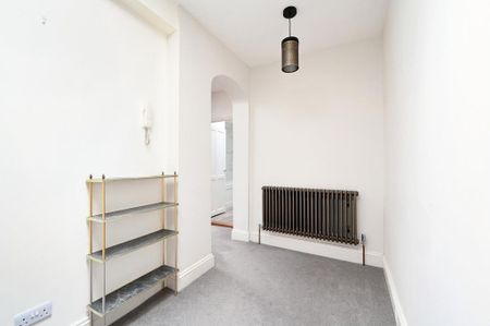 3 bedroom apartment to rent - Photo 3