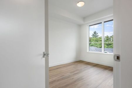 Brand New Condo in Sterling at Bell Centre A2 – First Month Free! - Photo 2