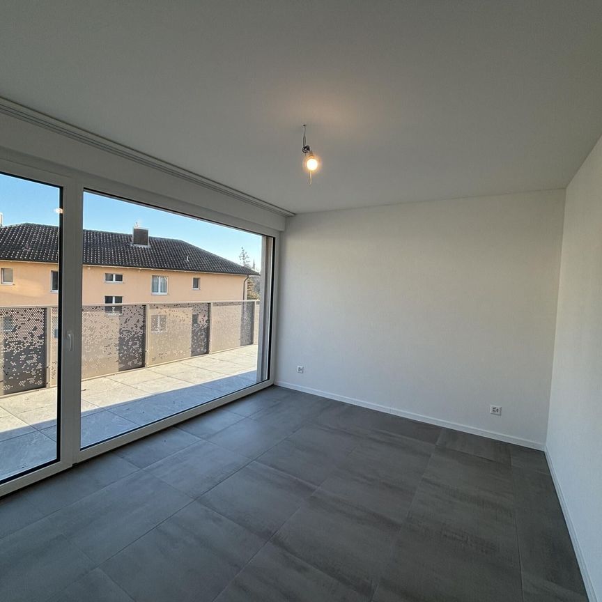 2190 - n°32 - 3.5 room penthouse apartment on the 3rd floor - Foto 1