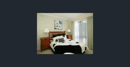 A Fabulous, Peaceful Location - 3 living zones! - Photo 3