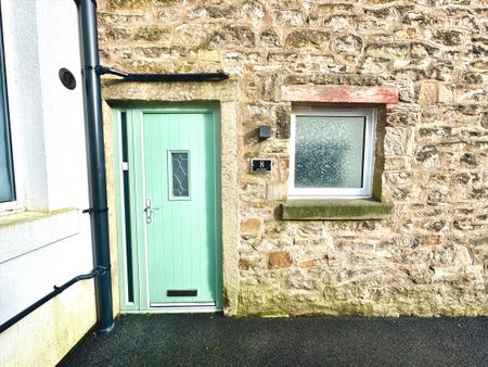 96 Watery Lane, Darwen - Photo 3