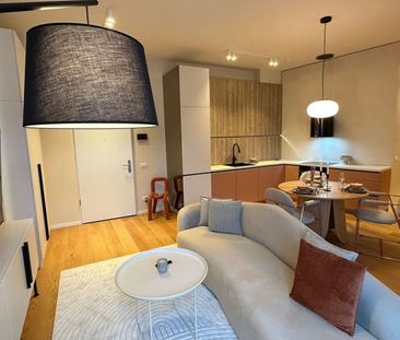 Apartament cu 2 camere de închiriat - Fotografie 2