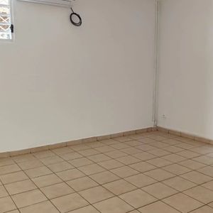 Location Appartement 2 pièces 50 m2 à Schœlcher - Photo 2