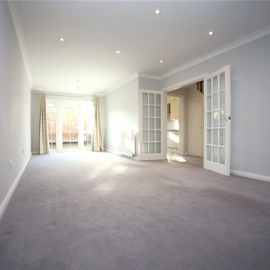 Overton Park Road, - Photo 1