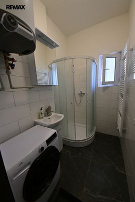 Pronájem bytu 2+1 55 m² - Photo 1
