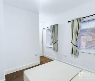 1 Bedroom Flat - Photo 3