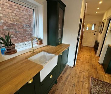 3 bedroom semi-detached house to rent - Photo 2