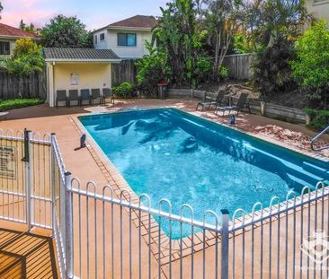 Stylish 3-Bedroom Townhouse in Secure Gated Calamvale Complex - Photo 2