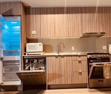 For Lease - 4130 Parkside Village Drive Unit# 1709, Mississauga, On... - Photo 6