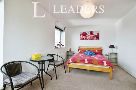 4 bedroom town house to rent Arena Drive, Manchester, M11 - Photo 5