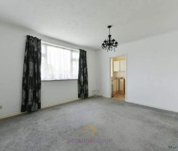 1 bedroom property to rent in Epsom - Photo 6