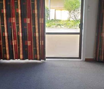 Self contained studio unit on Alma Road - Photo 1