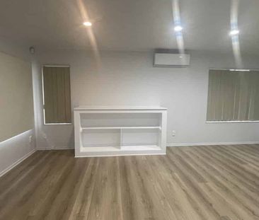 Fully renovated single level 4 Bedroom home - Photo 2