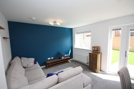 3 bedroom terraced house to rent - Photo 3