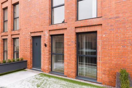 4 bedroom townhouse to rent - Photo 5