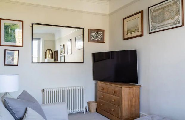 1 Bed Flat, Chepstow Crescent, W11 - Photo 1
