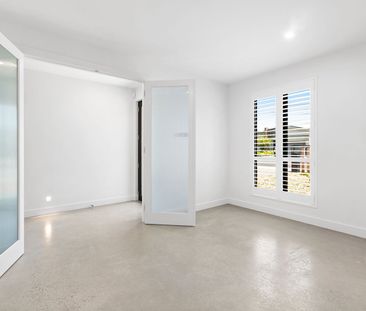 Exceptional 4 Bedroom Family Home in a Court - Photo 4