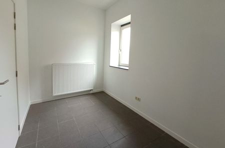 GELIJKVLOERS APPARTEMENT MET 4 SLAAPKAMERS - Foto 5