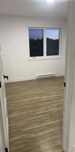 5 1/2 NEUF - Photo 1